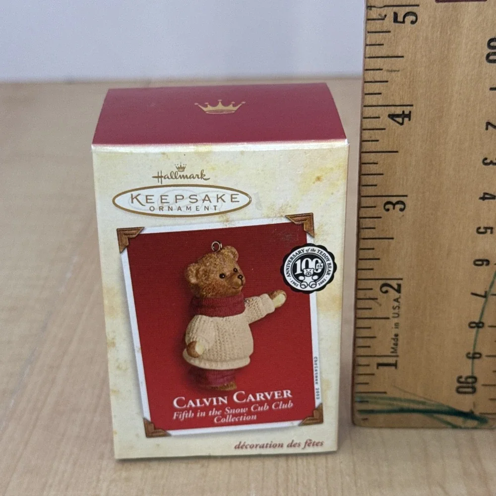 2002 Hallmark Calvin Carver QX8427 Snow Cub Club #5 MIB Teddy Bear